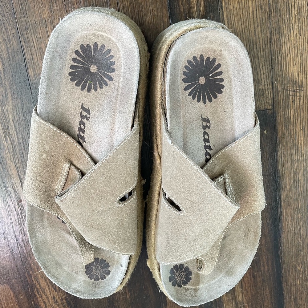 Platform Sandals - Picture 5 of 5